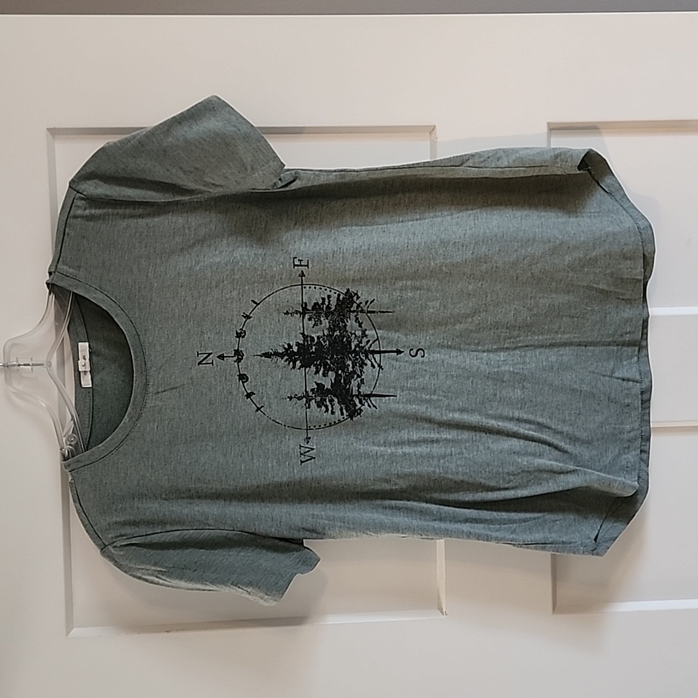 Graphic tee